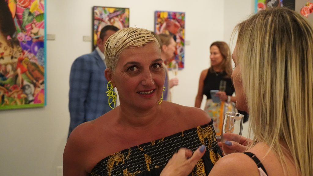 Veronika Paderni with visitors at ArtLabbé Gallery, 2022.